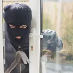 Come proteggere porte e finestre dai ladri