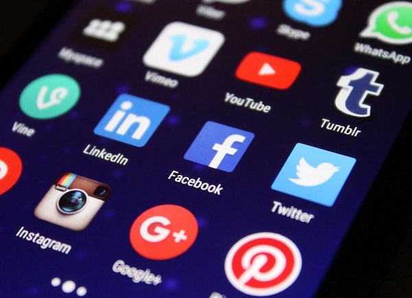 L'Impatto delle Nuove Tecnologie nel Social Media Marketing